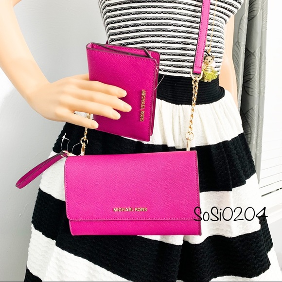 Michael Kors Handbags - NWT MK Jet Set Wrislet/Crossbody & Wallet